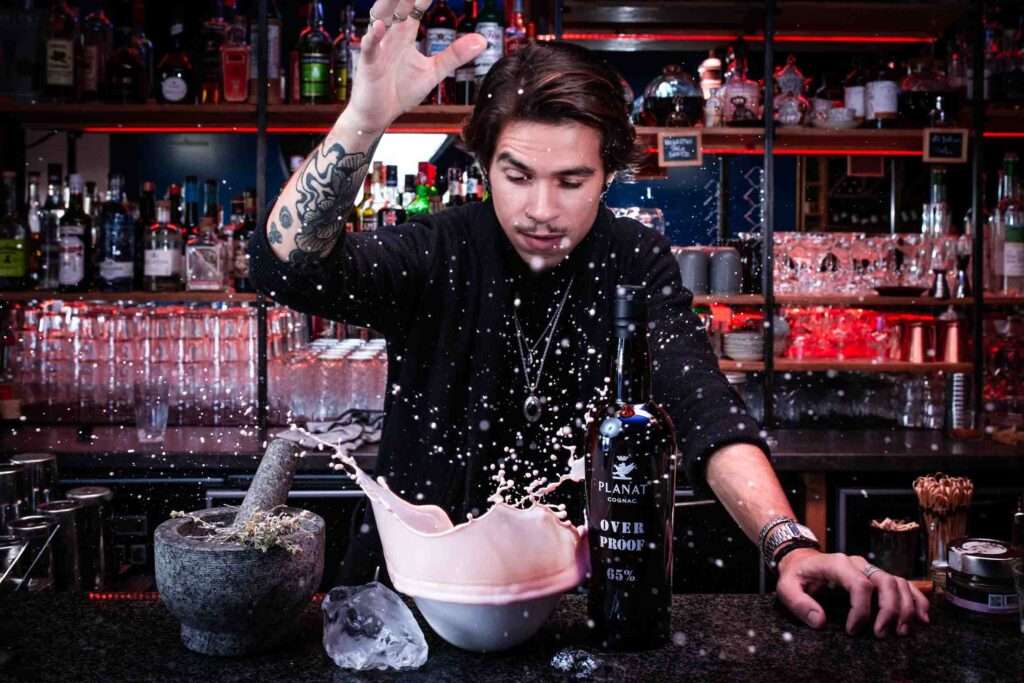 Photo de barman Cognac planat - Antoine OLLIER