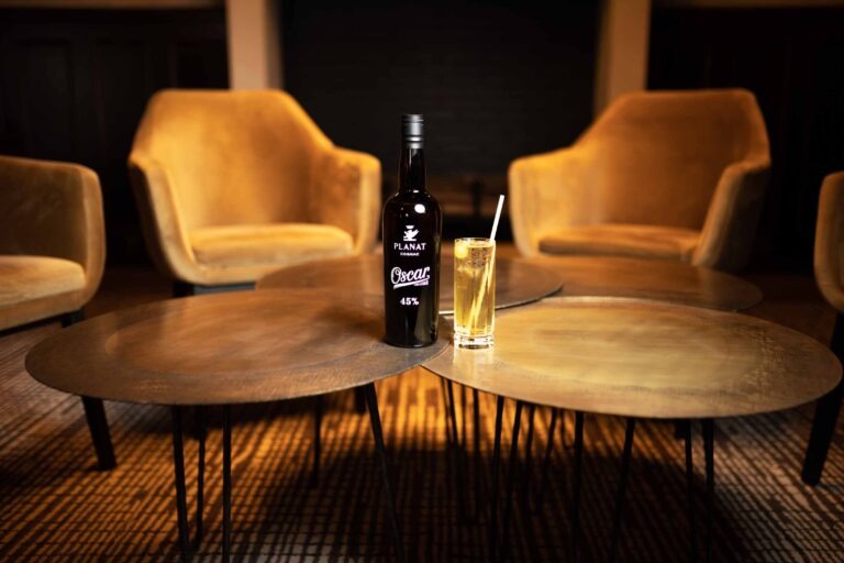 Cognac : l&rsquo;Alchimie Capturée par l&rsquo;Oeil d&rsquo;un Photographe »