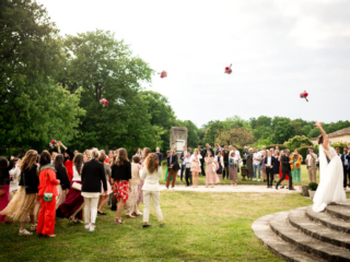 Photographe mariage Charente – Antoine OLLIER -45 Lancet de bouquet de mariée en 5 poses. Photographe mariage Charente Antoine OLLIER